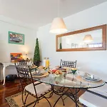 Host Wise - Homely Large Flat - Balcony גימראייש