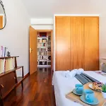 Host Wise - Homely Large Flat - Balcony * גימראייש
