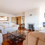 Host Wise - Homely Large Flat - Balcony * גימראייש