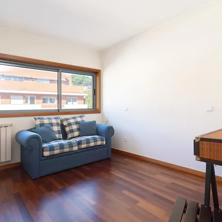 Apartman Host Wise - Homely Large Flat - Balcony