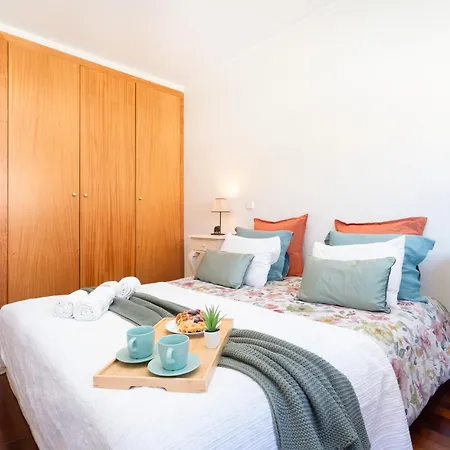 Host Wise - Homely Large Flat - Balcony Apartamento