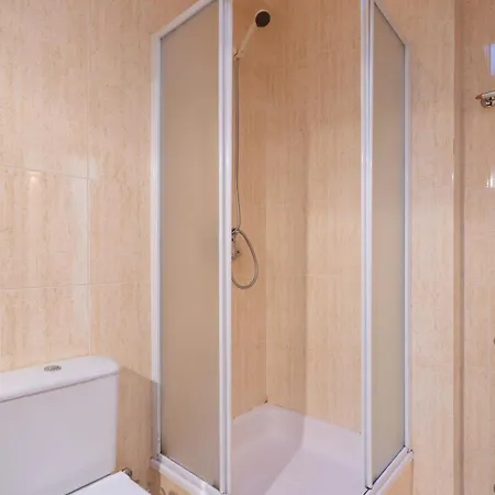 Apartman Host Wise - Homely Large Flat - Balcony *