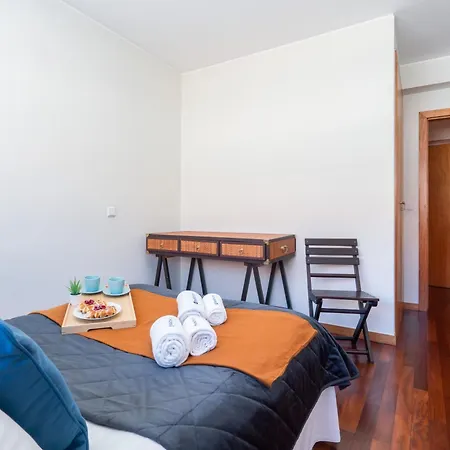 Host Wise - Homely Large Flat - Balcony Lejlighed Guimarães