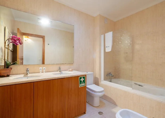 아파트 Host Wise - Homely Large Flat - Balcony *