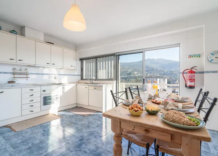 דירה Host Wise - Homely Large Flat - Balcony גימראייש